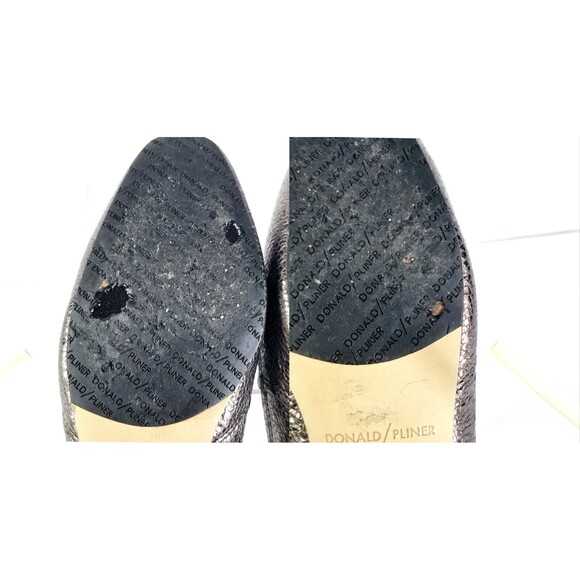 DONALD J PLINER Women's Icon Cracked Leather Metallic Bronze Loafers Sz 8 - Picture 14 of 15